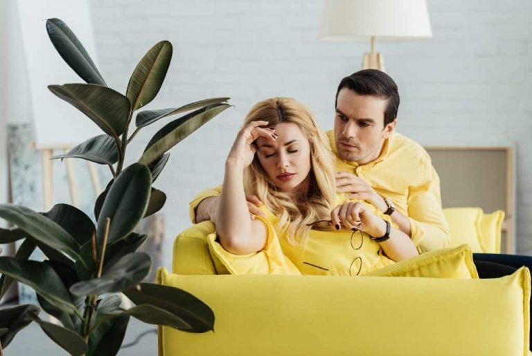 11 signes troublants qu'il aime sa maîtresse - Amour Pour La Vie