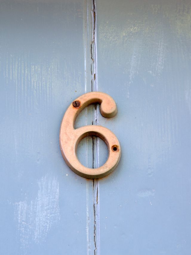 6 numéro sur la porte